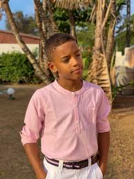 Autrefois appelé col mandarin, le col mao se distingue des autres cols de chemise car il ne dispose pas de rabats. Chemise Col Mao Rose Enami Shop Votre Boutique En Ligne De Vetements Au Gabon