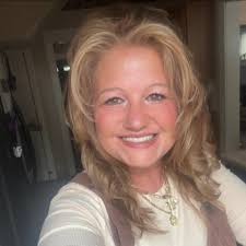 What are recommendations for two bedroom apartments in Edinboro that allow  pets?