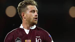 Cameron munster, né le 13 septembre 1994 à rockhampton (australie), est un joueur de rugby à xiii australien évoluant au poste de demi d'ouverture ou d'arrière. Nrl 2021 Cameron Munster Return To Queensland Expansion Team Melbourne Storm