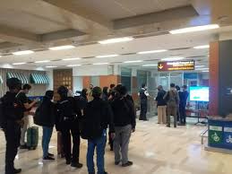 Ia mengulangi kesuksesannya di dunia politik dengan mendapatkan banyak penghargaan. N8hkbolzdfeskm