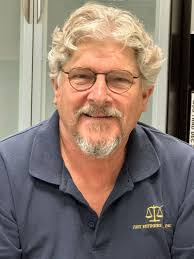 Hillary Lamb's Instagram, Twitter & Facebook