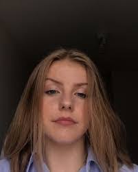 Petra Allison's Instagram, Twitter & Facebook