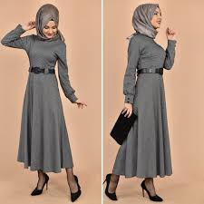 Modamerve Tesettur Kazayagi Desenli Elbise Modelleri Moda Tesettur Giyim Elbise Elbise Modelleri Moda Stilleri