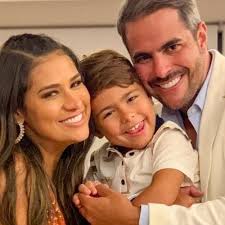 We did not find results for: Simone Da Dupla Com Simaria Diz Que Namorou Por 30 Dias Com O Marido Antes De Casar