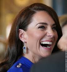 Kate Middleton wows in blue Self-Portrait dress at palace reception