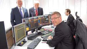 Bank Schilling Will Teile Ihres Bankgeschaftes Abgeben Main Post