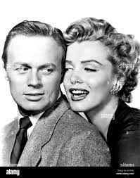 Marilyn Burr's Instagram, Twitter & Facebook