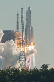 Roket atau serpihannya yang bakal terhempas di bumi itu dianggarkan setinggi 30. China Says Launch Of Key New Space Rocket Successful