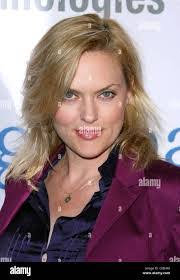 Elaine Hendricks's Instagram, Twitter & Facebook