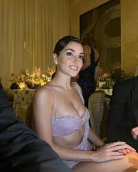 Hande Erçel - Desirable Pose for Vogue Arabia