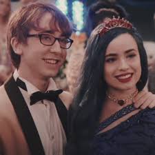 i would like to be known as "that one evie and doug editor"  #eviedescendants #eviedescendantsedit #dougdescendants #dougdescendantsedit  #descendants #descendantsedit #fyp #fypage #foryoupage #trending ...