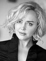 Gloria Cramer's Instagram, Twitter & Facebook