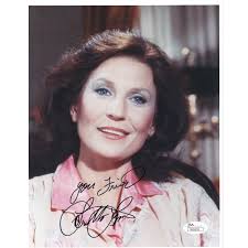 LORETTA LYNN HAND SIGNED 8x10 COLOR PHOTO LOVELY POSE MUSIC LEGEND JSA