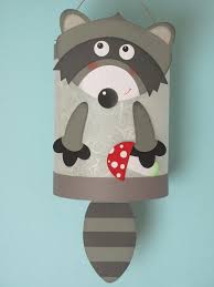 Laterne Waschbar Martinslaterne Bar Sankt Martin St Martin Laterne Herbst Umzug Herbst Laternen Fur Kinder Laternenkinder Lampe Kinderleichte Laternen Basteln Martinslaterne Laternen Basteln