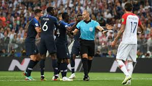Polémico, pitana no tiene un buen recuerdo para los mexicanos. Referee Watch Twitter Reacts To Nestor Pitana S Performance As France Win The Fifa World Cup 90min