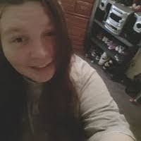 Amber Ormsbee's Instagram, Twitter & Facebook