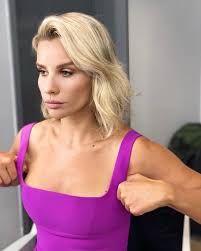 Best Of Ünlü 1️⃣8⃣K on X: Esra Erol ♥️🔥💦 t.coUJU3Sq0LxV  X