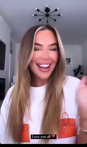 We love to see it @Samantha Kenny wearing NBC birkin tee white/orange ...