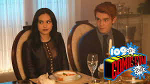Riverdale Season 3 Story يثير نفسه من المدلى بها نفسه