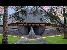 The darth vader house is now on the market for $4.3 million. This Darth Vader House Is Up For Sale In The Houston Area Youtube