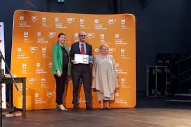 Un profesor sibian, premiat la Gala Mentor: Nu poți spune niciodată că  ți-ai atins limitele