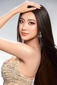 Hoa hậu Việt Nam Hà Trúc Linh khoe nhan sắc quyến rũ trong bộ ảnh đầu năm  mới 2026