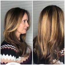 If you have medium length hairs that go more towards the longer side this caramel highlighting if you have dark brown hairs this ombre highlighting with caramel can give your hairs a new look. 34 Sweetest Caramel Highlights On Light Dark Brown Hair