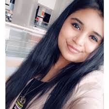 Aishwarya Kadam's Instagram, Twitter & Facebook