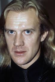 The magicians of the era liked the mysticism of the far east as a gimmick  for showmanship. The turban because a trademark of Alexander. Claude  Alexander performed feats of mind-reading and psychic