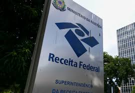 A receita federal também é responsável por recolher diversos tipos de tributos e também é quem organiza a declaração anual de imposto de. Receita Federal Libera Consulta Ao Primeiro Lote De Restituicao Do Ir Radio Bandnews Fm