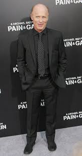 Ed harris is an american actor/director well known for such roles as john glenn in the 1983 film the right stuff, gen. Ed Harris Height Weight