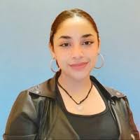 Scarlett Robles's Instagram, Twitter & Facebook