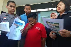 Shooting isteri bukan untuk disewa. Fakta Pria Jual Istri Yang Hamil 4 Bulan Butuh Uang Hingga Digerebek Di Hotel Halaman All Kompas Com