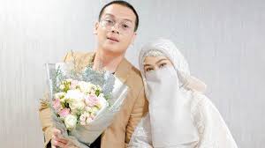 Setiap wardah insecure, keinginan itu kerap diungkapkannya. Wardah Maulina Tribunnewswiki Com Mobile