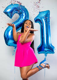 21st Birthday Birthday Outfit Ideas 2020 Pin By Rose Flowers On 21st Prep In 2020 21st Birthday Girl 21st Birthday Pictures 21st Birthday Photoshoot