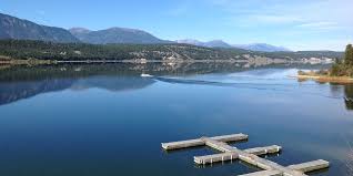 lake windermere invermere bc columbia valley