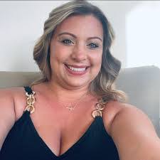 Cassandra Hatch's Instagram, Twitter & Facebook