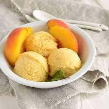 Glace A La Peche Et Aux Noisettes Sobremesas Com Sorvete Sobremesas