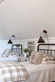 Gorgeous Modern Country Style Bedroom Modern Country Style Country Style Bedroom Small Guest Rooms Guest Bedrooms