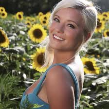 Hadassah Dockery and Matthew Mantell's Wedding Website