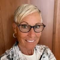 Sue Lightner's Instagram, Twitter & Facebook