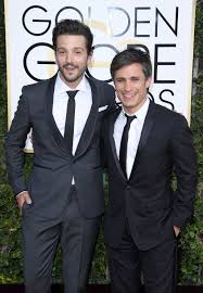 A little tribute to gael and diego. 16 Photos Of Diego Luna And Gael Garcia Bernal S Adorable Bromance Through The Years Diego Luna Gael Garcia Bernal Diego