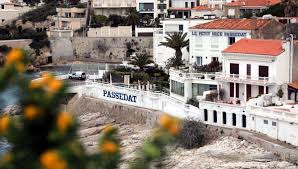 See 529 traveler reviews, 617 candid photos, and great deals for petit nice passedat hotel, ranked #14 of 142 hotels in marseille and rated 4 of 5 at tripadvisor. Deconfinement Le Chef Etoile Gerald Passedat S Inquiete D Une Reouverture Trop Rapide Des Restaurants