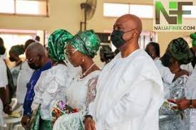 Apr 10, 2021 · bukola saraki and wife, toyin at burial of major bolarinwa morakinyo (pictures) by odogwublog: Bukola Saraki And Wife Toyin At Burial Of Major Bolarinwa Morakinyo