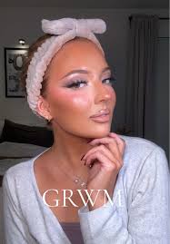 Molly Grace Makeup Routine