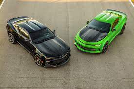 Those are the obvious main differences but there are many differences in cosmetics and performance in packages such as the ss 1le. Chevy Camaro S 1le Package Through The Years History Alley Gm Authority