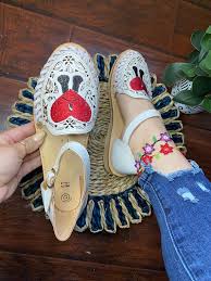 Bad Bunny .huarache Sandal ~ All Sizes Boho- Hippie Vintage ~ Mexican Style  ~ Colorful Leather ~ Mexican Huaraches