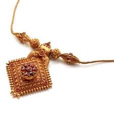 Rs.65 off per gram on gold and wastage starts from just 5%. Necklaces Antique Necklace Antique Jewelry Indian Jewelry Model Gold Necklace Designs