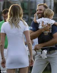 Paulina gretzky coming in hot with the tiniest white dress in the history of white dresses. Fox Sports Cameraman Under Fire For Lingering Shot Of Paulina Gretzky S Behind Daily Mail Online