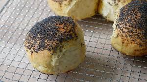 Brotchensonne Mit Mohn Backen Ichkocheheute De Rezept Kochen Und Backen Backen Backwaren